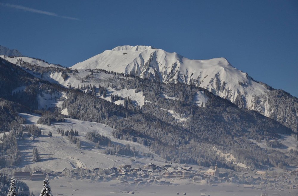 Lermoos mit Skigebiet Grubigstein Lermoos mit Skigebiet Grubigstein