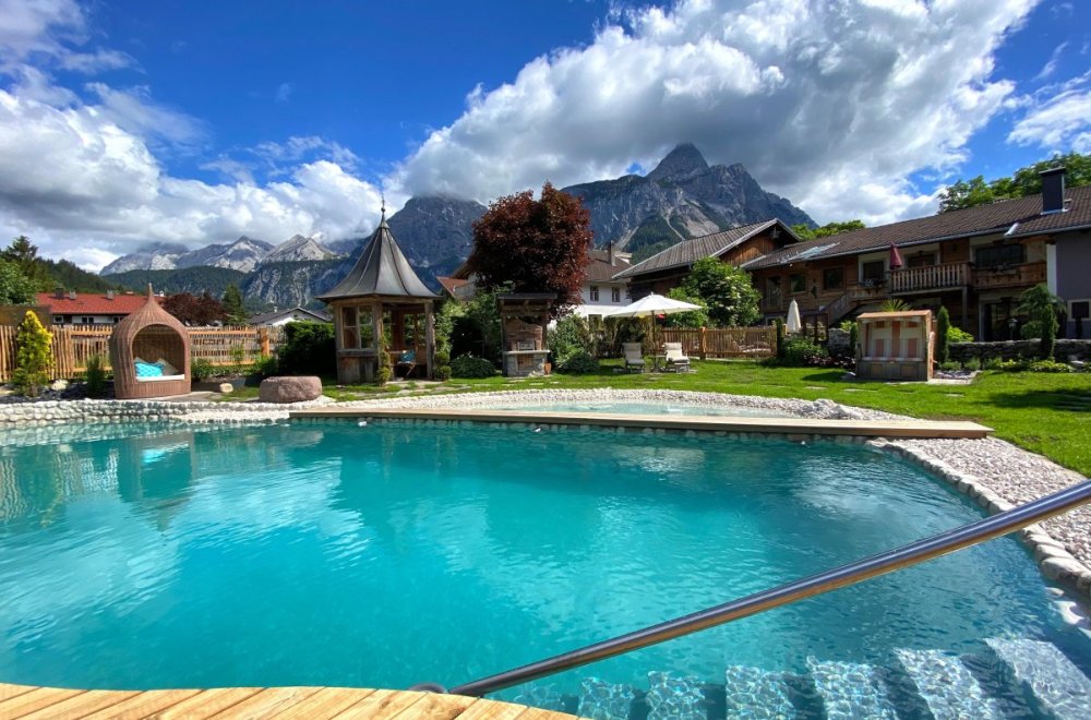 Chalet Bucher Ehrwald Natur-Schwimmteich Pool