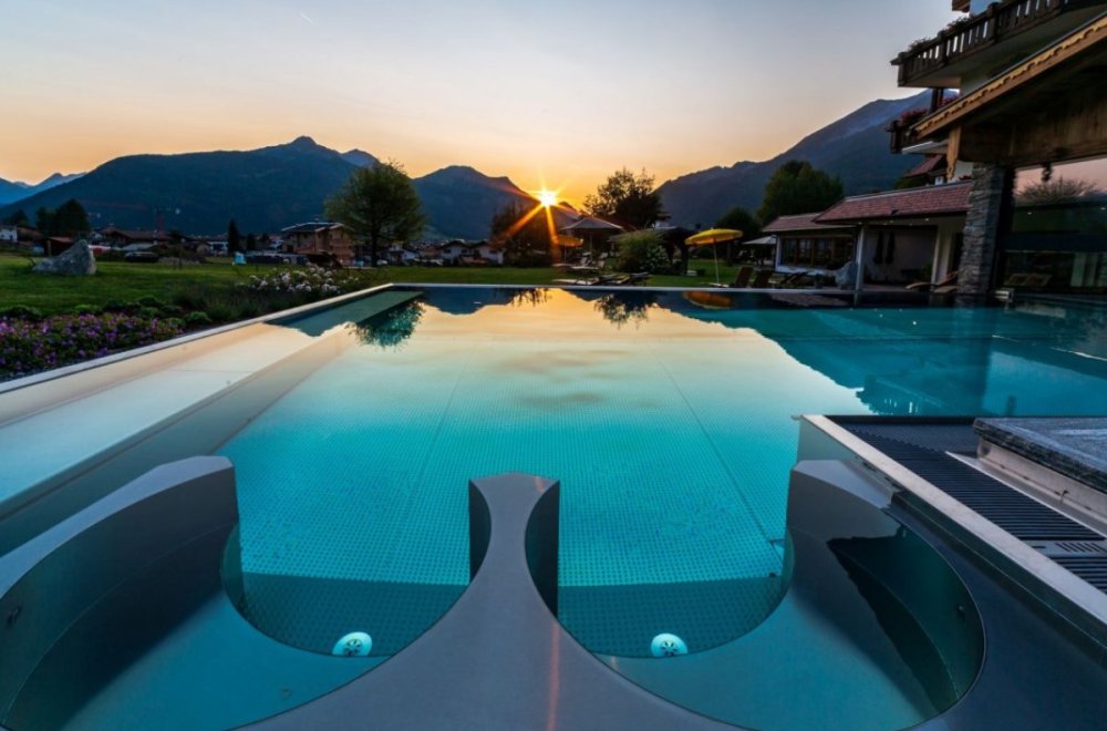 Infinity Pool Hotel Spielmann Ehrwald
