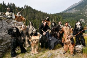 Krampustreiben und Nikolauseinzüge Krampustreiben und Nikolauseinzüge