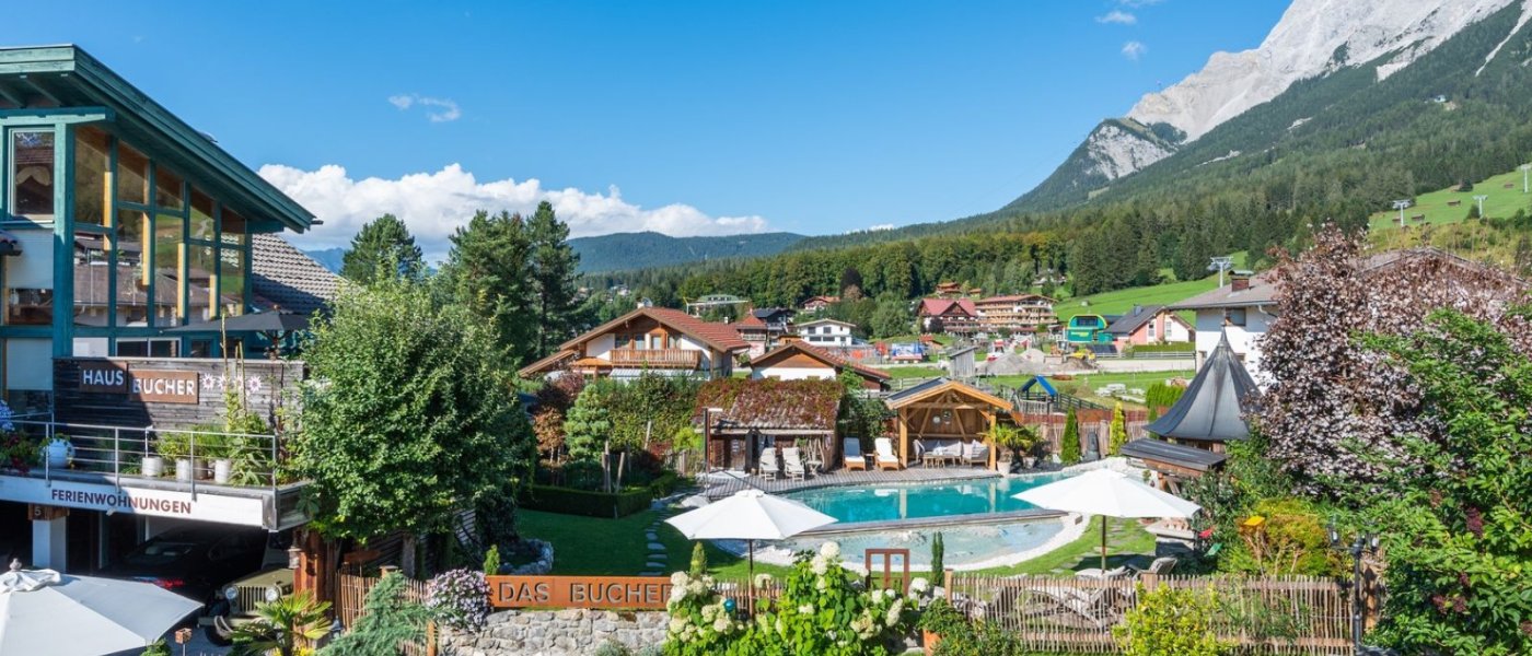 chalet-bucher-ehrwald-chalets-mit-naturbadeteich.jpeg