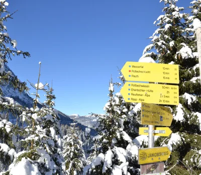 © Ulses Rinnen Wegweiser Winter